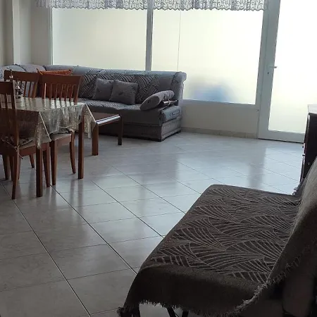 Marianna's 2 ניאה מודאניה